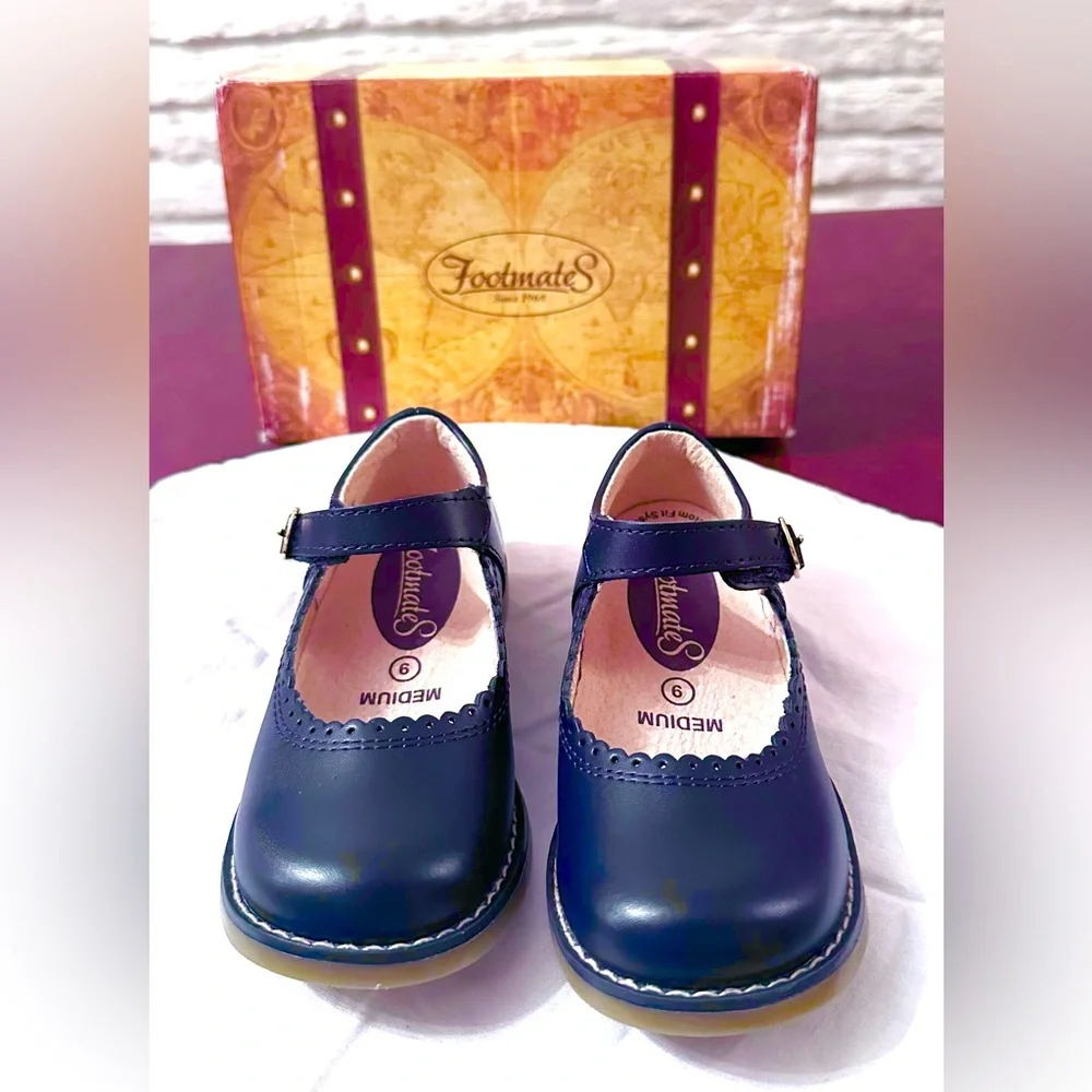 NWOT Adorable ALLIE Footmates Leather Shoes NAVY Blue in original box-Size 9 M/W